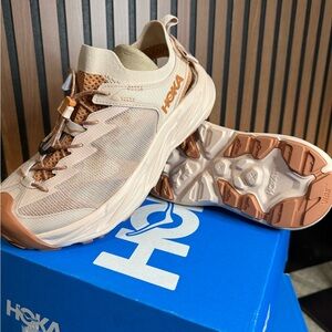 HOKA HOPARA 2 - Hiking - CREAM/CEDAR